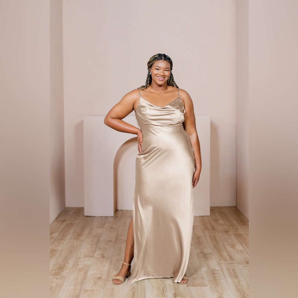 REVELRY SKYE SATIN BRIDESMAID DRESS GOLD CHAMPAGNE NWT